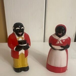 Aunt Jemima and Uncle Mose made in USA plastic salt and pepper shakers PRISTINE
